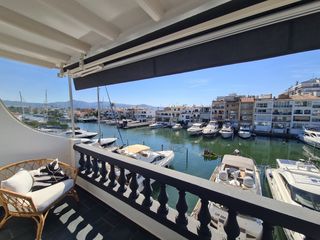Apartament a Salins - Cavall de Mar. Apartamento balneo con vistas al canal y licencia turistica