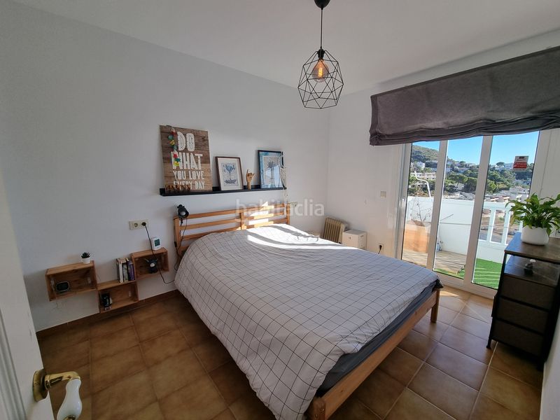 Foto f10f9ce0-e3b5-4deb-8fa8-7bd806187666. Casa aparellada amb xemeneia calefacció aparcament a Roses
