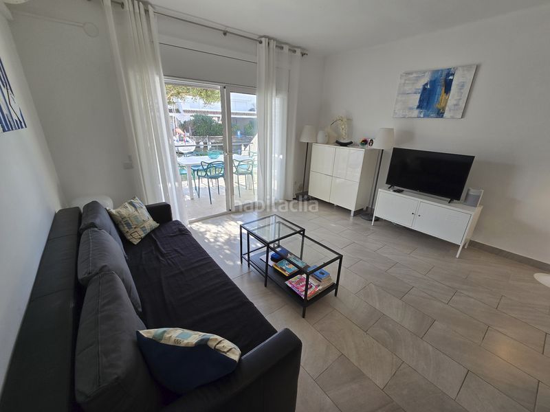 Foto 51afa0d1-8e4e-45be-8fa6-3f1214924641. Casa adossada amb aparcament a Port Banyuls - Port Alegre - Port Empordà Empuriabrava