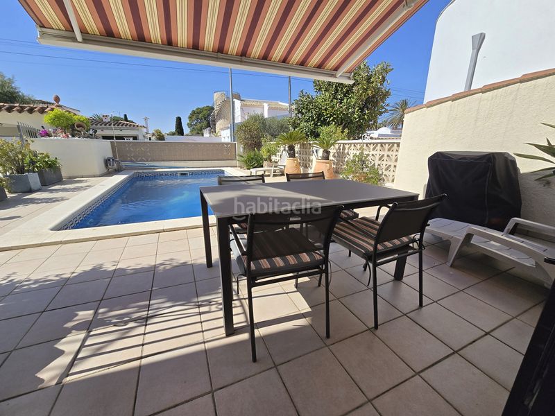 Foto da5b8886-45e2-4eb8-bbb2-7fee2d174687. Casa amb aparcament piscina a Peni Empuriabrava