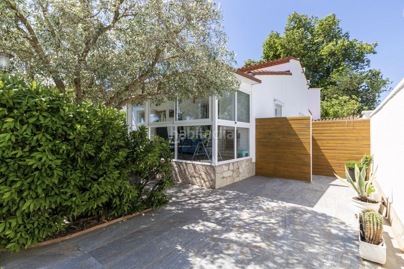 Foto e530eaa5-7e58-4200-873e-959361f39837. Casa amb calefacció aparcament a Carlit - Montseny Empuriabrava