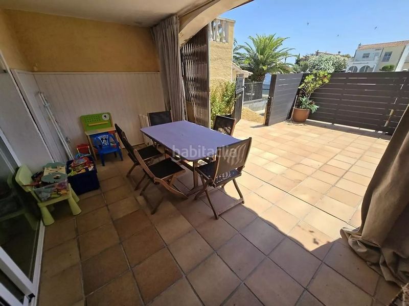 Foto c7588392-3cb9-4cd5-a26c-c3bfc0b8f9dc. Apartament amb aparcament a Salins - Cavall de Mar Empuriabrava