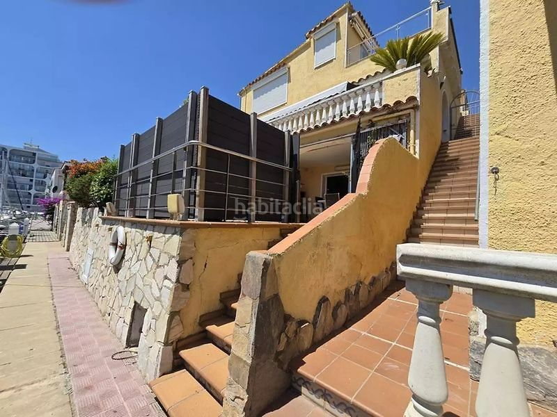 Foto c7c76da1-1fb1-44e0-b930-09b7fd4968d8. Apartament amb aparcament a Salins - Cavall de Mar Empuriabrava