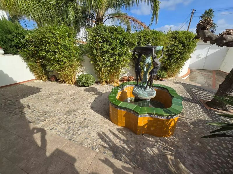 Foto 91b9d370-9963-4c27-b208-aa98762fb2dd. Casa amb calefacció aparcament piscina a Francolí - Freser - Noguera Empuriabrava