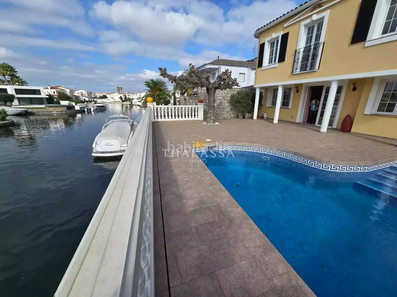 Foto 9854a7fa-8b96-4b7e-94f3-445518c28510. Casa amb calefacció aparcament piscina a Francolí - Freser - Noguera Empuriabrava