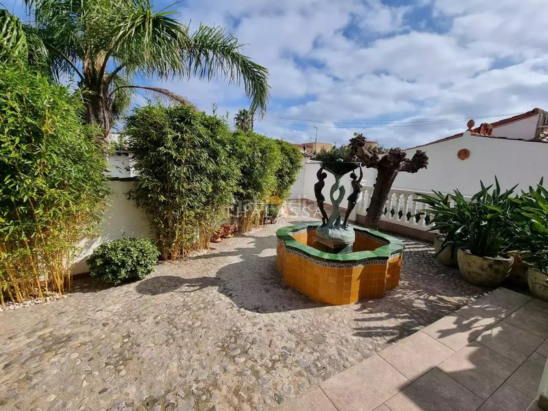 Foto 9b0e59b4-4cbf-4e13-9774-019c18ee1711. Casa amb calefacció aparcament piscina a Francolí - Freser - Noguera Empuriabrava