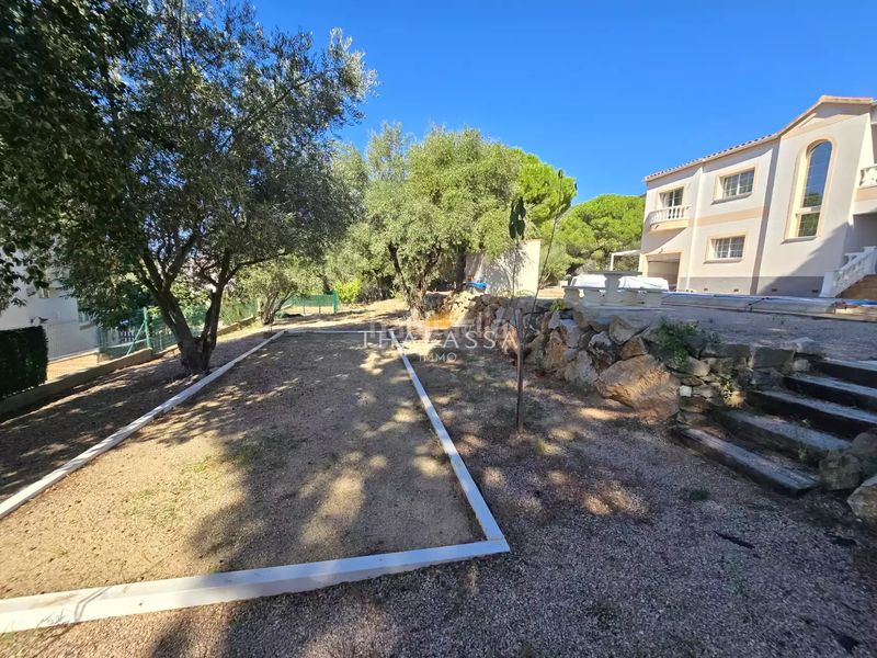 Foto 2c7ba754-8026-4a43-b091-a20292bb6863. Casa amb calefacció aparcament piscina a Pau