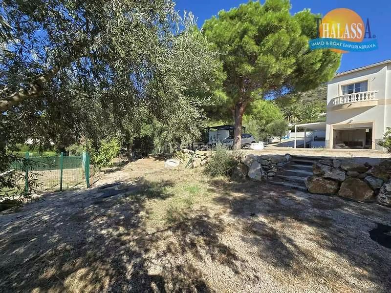Foto 40cfce3b-e42d-4702-8f17-31b11a2a1756. Casa amb calefacció aparcament piscina a Pau