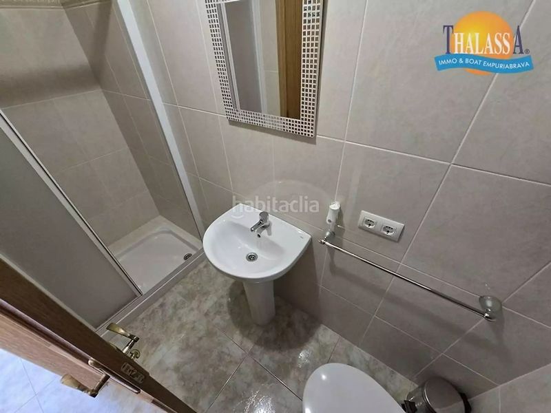 Foto a19a1b96-7fb0-4894-a875-d129bd4d54cf. Casa amb calefacció aparcament piscina a Pau