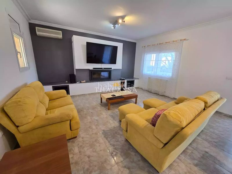 Foto b9bb97a3-5719-4a97-9ebd-2a47d2f24327. Casa amb calefacció aparcament piscina a Pau