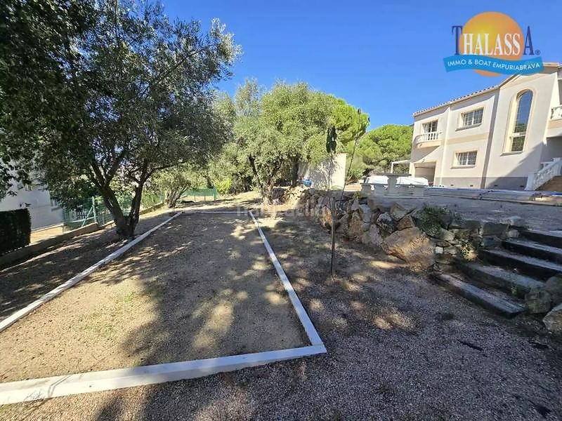 Foto dbdd4343-e9fa-4424-b59d-ddd99b63bf65. Casa amb calefacció aparcament piscina a Pau