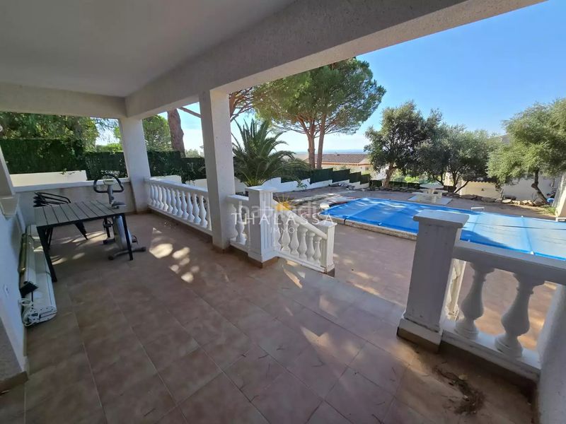 Foto f3e53935-1337-4357-ae4f-ad7fd26971ac. Casa amb calefacció aparcament piscina a Pau