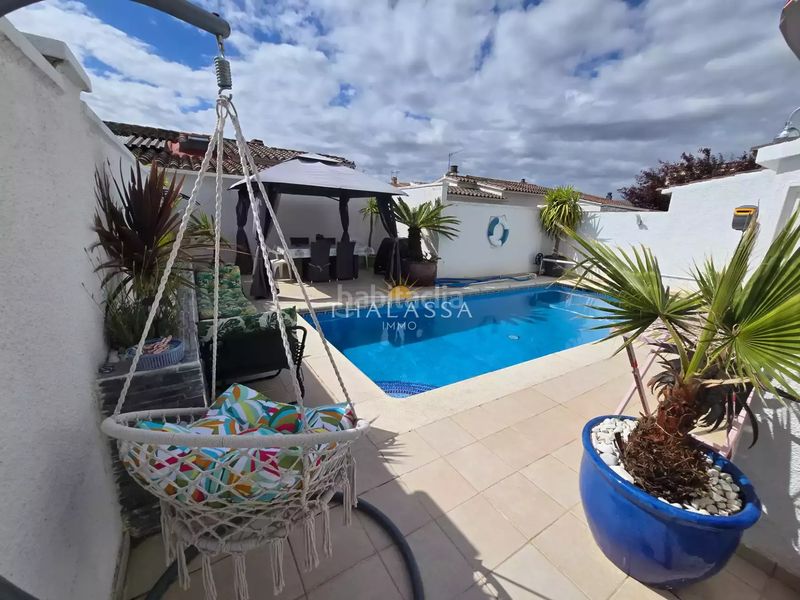 Foto a45d977d-0219-453e-848c-3344920bdcf4. Casa amb aparcament piscina a Puigmal - Mas Nou Empuriabrava