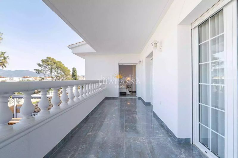 Foto daff626a-b593-4ca2-8e6c-bae31ca00e46. Casa amb calefacció aparcament piscina a Requesens Empuriabrava