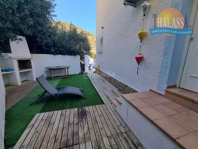 Foto 4a8db7a2-13e6-47a2-837f-bd52e5ef81c0. Casa adossada amb aparcament a Puig Rom-Canyelles-Almadrava Roses
