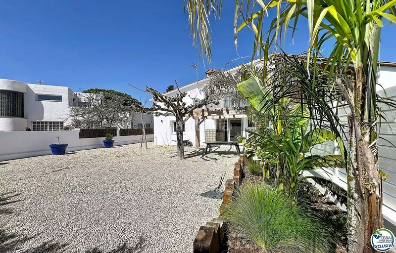 Foto ca10c42e-3da1-4373-a893-0f0a5ff9bb68. Casa a Peni Empuriabrava