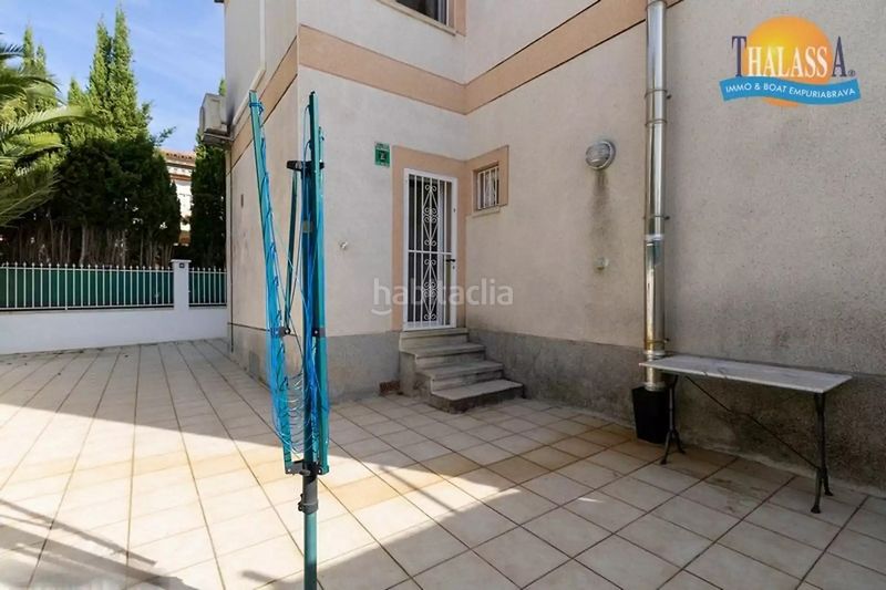 Foto 3d4e31c4-790c-4e91-b0f7-8fb4153125c5. Casa amb calefacció aparcament piscina a Carmençó Empuriabrava