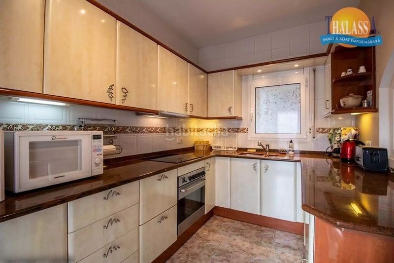 Foto f2c12d38-d822-4915-9349-24673bf999bc. Casa amb calefacció aparcament piscina a Carmençó Empuriabrava