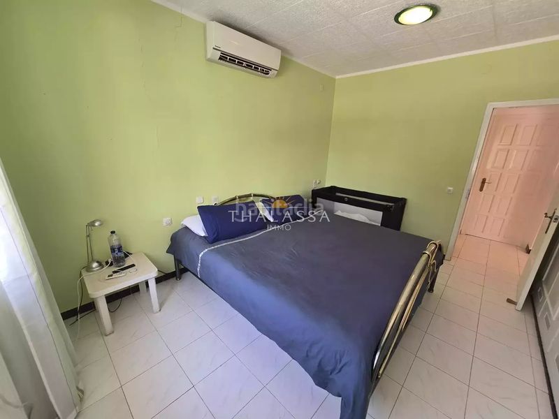 Foto 71e0445d-13a0-4d21-bbaa-541f2745cb84. Casa amb aparcament a Segre - Ebre - Ter Empuriabrava