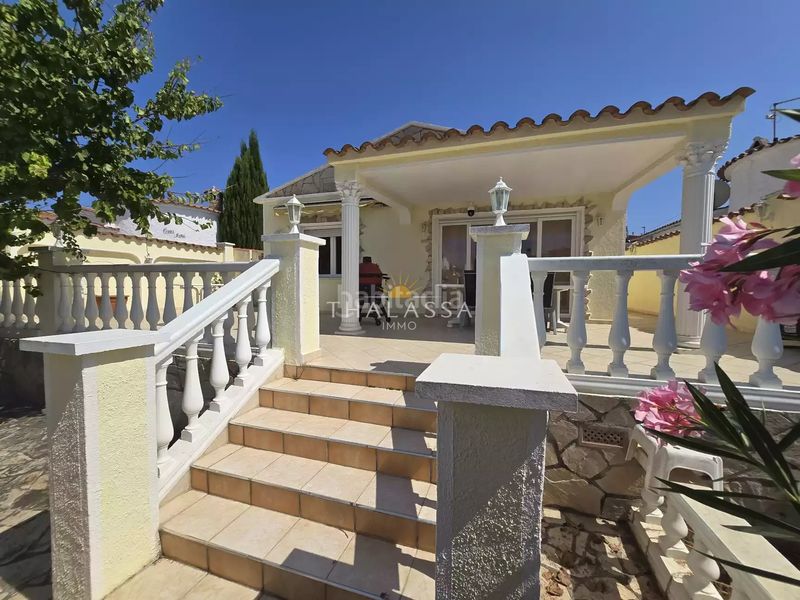 Foto a8ac9142-f31e-41af-9c15-429232865b91. Casa amb aparcament a Segre - Ebre - Ter Empuriabrava