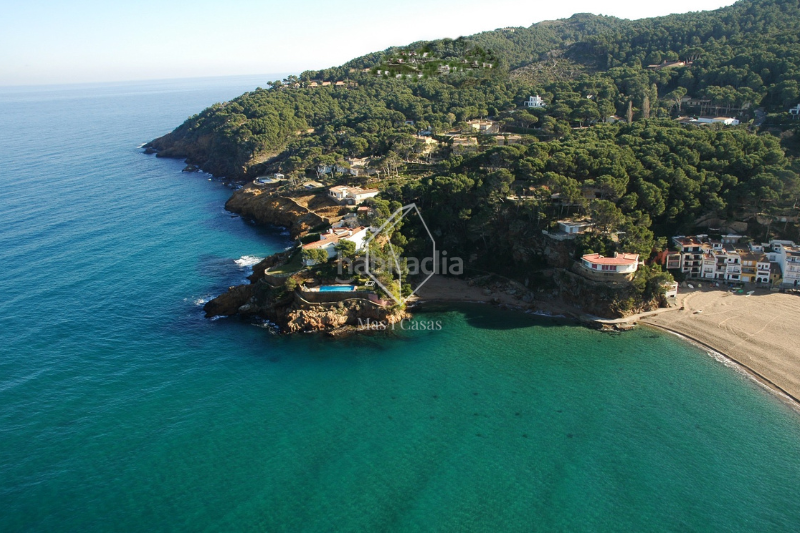 Foto 4f42cf52-130f-4db4-b47e-9b93a4166fd9. Chalet albacsari villa és una exclusiva promoció de nova construcció a “sa riera” a . en Begur