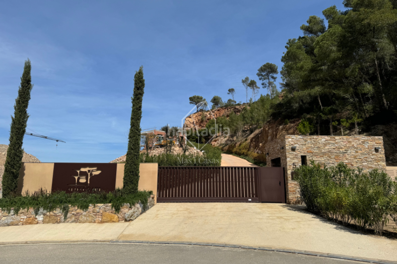 Foto 6102d542-5728-4af8-aa3c-64613f0dd454. Chalet albacsari villa és una exclusiva promoció de nova construcció a “sa riera” a . en Begur