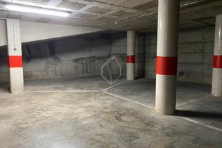 Aparcament cotxe  Avinguda de girona. En exclusiva - 5 places d'aparcament en venda que van des dels 1