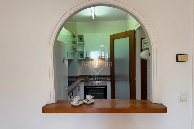 Foto 92816c29-7d67-4bdf-b540-4f325a06a052. Apartamento situat al primer pis amb ascensor d’una residència agradable, aquest apartament de 68 m² ofereix un entorn de vida ideal. en Escala (L´)