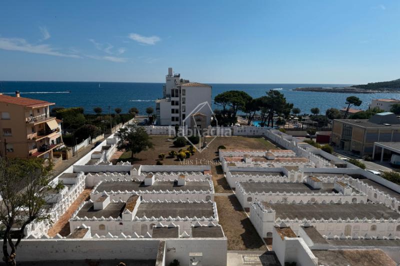 Foto 8831dd39-156a-4772-ae50-f62925971b38. Apartament amb aparcament a Eixample Residencial Escala (L´)