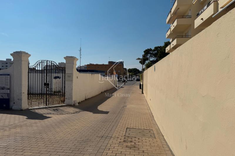 Foto ce2f9b5d-d8b2-4682-88ae-af663e792d28. Apartament amb aparcament a Eixample Residencial Escala (L´)