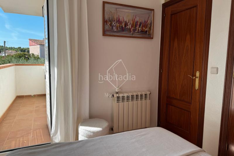 Foto 32fbf31e-c282-4084-8b1f-f5ee611a49d5. Casa amb xemeneia calefacció aparcament piscina a Escala (L´)