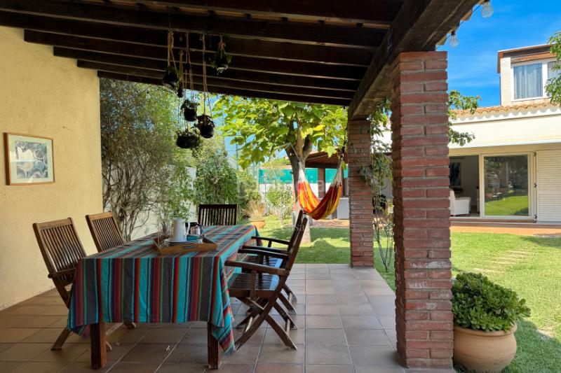 Foto 4bf7cabe-657b-46e7-b1fe-84e4d13100fd. Casa amb xemeneia calefacció aparcament piscina a Escala (L´)
