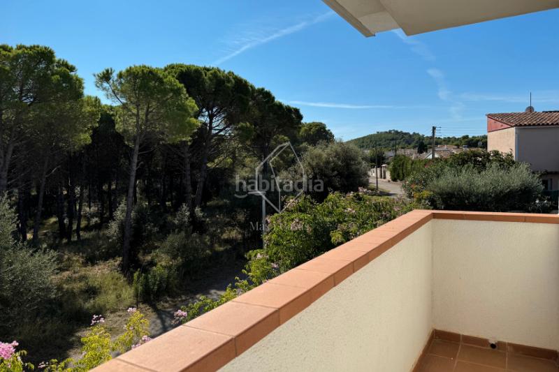 Foto c89c1d7d-8426-4835-b56b-6f991f9bd106. Casa amb xemeneia calefacció aparcament piscina a Escala (L´)