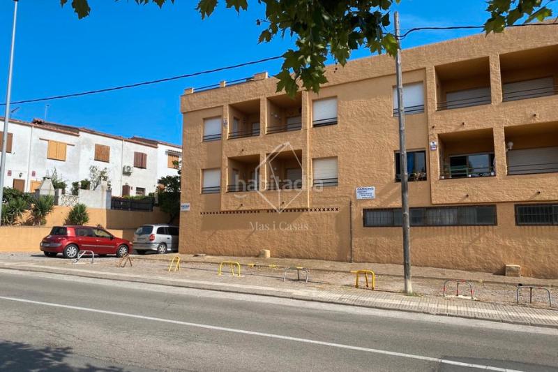 Foto 63490c05-723a-46fa-8fc6-49aad2755580. Apartment with parking in Port - La Clota - Puig Sec Escala (L´)