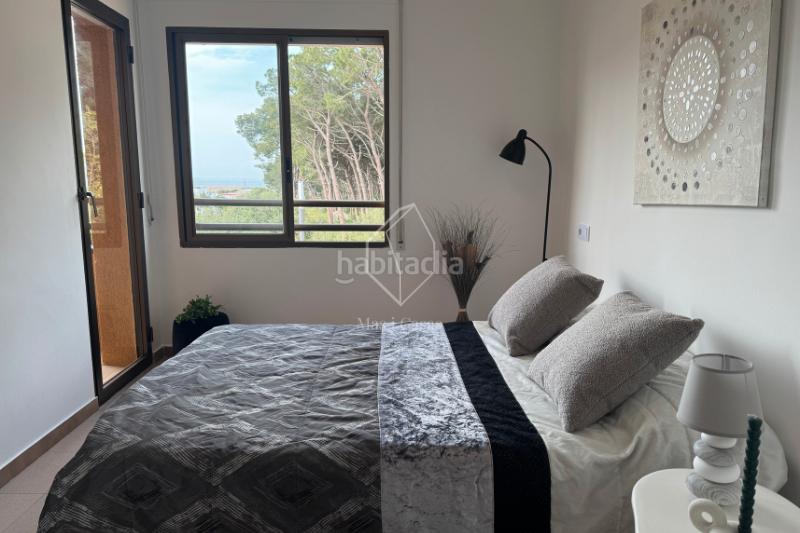Foto 9b81a07e-1e8f-4271-94cb-ee82f708f06c. Apartment with parking in Port - La Clota - Puig Sec Escala (L´)