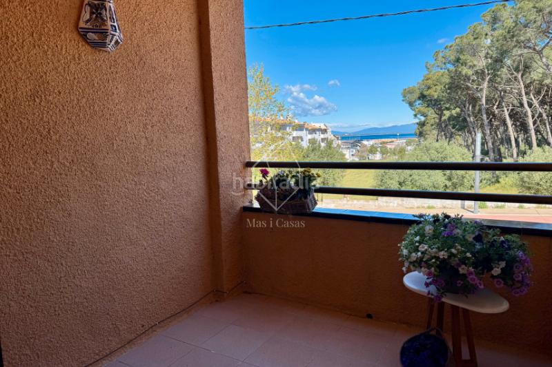 Foto a4e6f89e-d80a-4806-bd80-af9f424a17d9. Apartment with parking in Port - La Clota - Puig Sec Escala (L´)