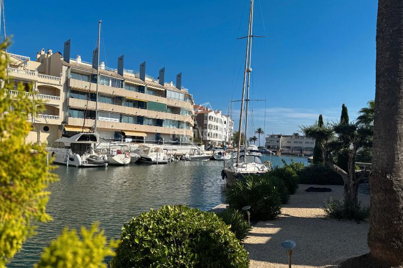 Foto 34337ec0-bd75-495c-9c77-6fde10b7c741. Zweistöckige wohnung mit heizung parking in Salins - Cavall de Mar Empuriabrava