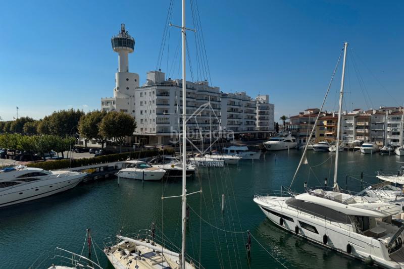 Foto 9870a8dd-a05d-47a9-b86d-af934dfbf22b. Zweistöckige wohnung mit heizung parking in Salins - Cavall de Mar Empuriabrava