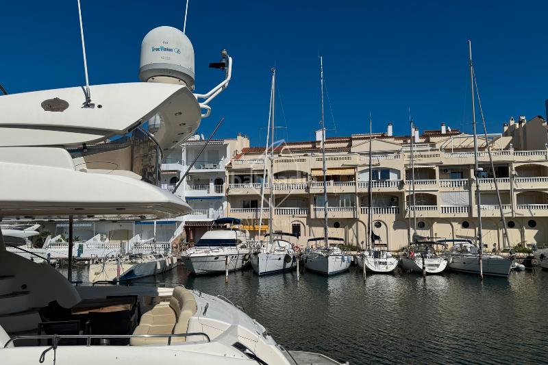 Foto cf7eead1-a2b1-449f-a1ea-ba8eefd94826. Zweistöckige wohnung mit heizung parking in Salins - Cavall de Mar Empuriabrava