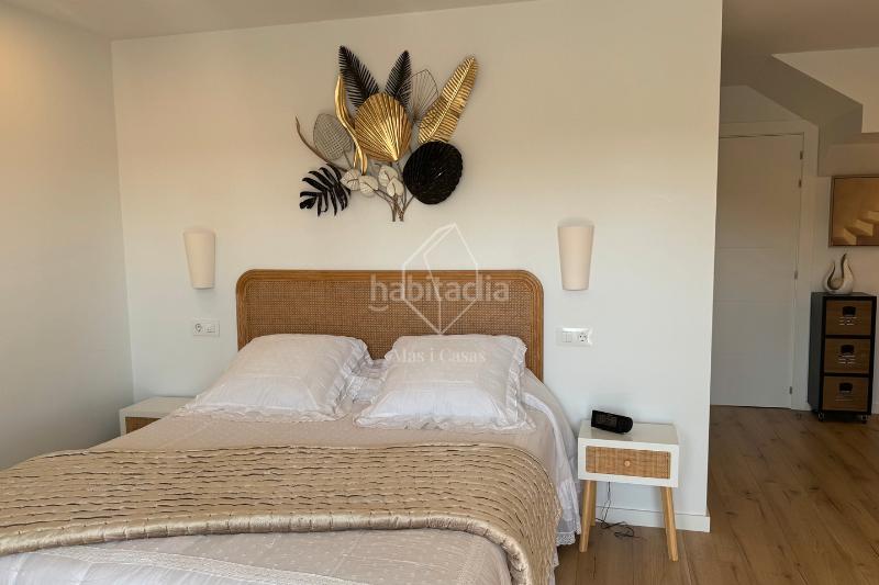 Foto e0307bdc-d37b-4378-8c6c-4de8134e6c7f. Zweistöckige wohnung mit heizung parking in Salins - Cavall de Mar Empuriabrava