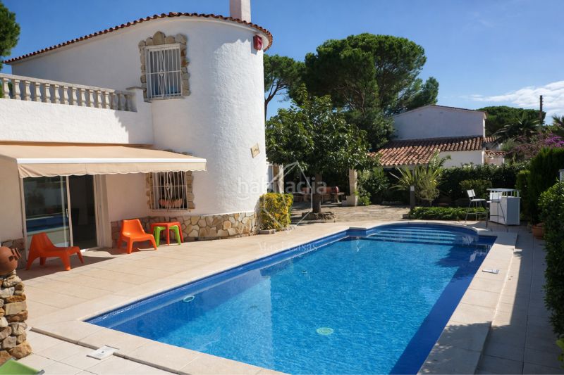 Foto eb028493-639b-4ff6-a649-618b1b596bf7. Casa a carrer dels cossis 27 a Port - La Clota - Puig Sec Escala (L´)