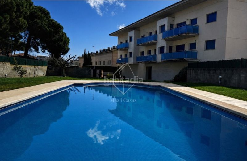 Foto 7169810a-61e7-4df4-bdf3-e16d32826107. Duplex in carrer ponent 63 in Eixample Residencial Escala (L´)