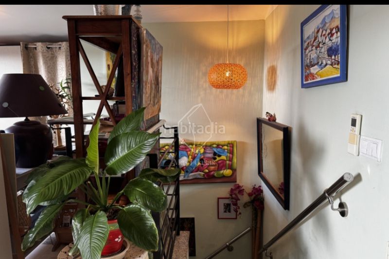 Foto 748cb945-27d6-4786-b0cb-dd729bf48475. Duplex in carrer ponent 63 in Eixample Residencial Escala (L´)