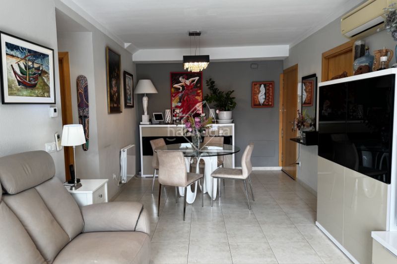 Foto ca0912da-4f52-45dd-ba4b-a6fcf182e6c1. Dúplex en exclusiva en Eixample Residencial Escala (L´)