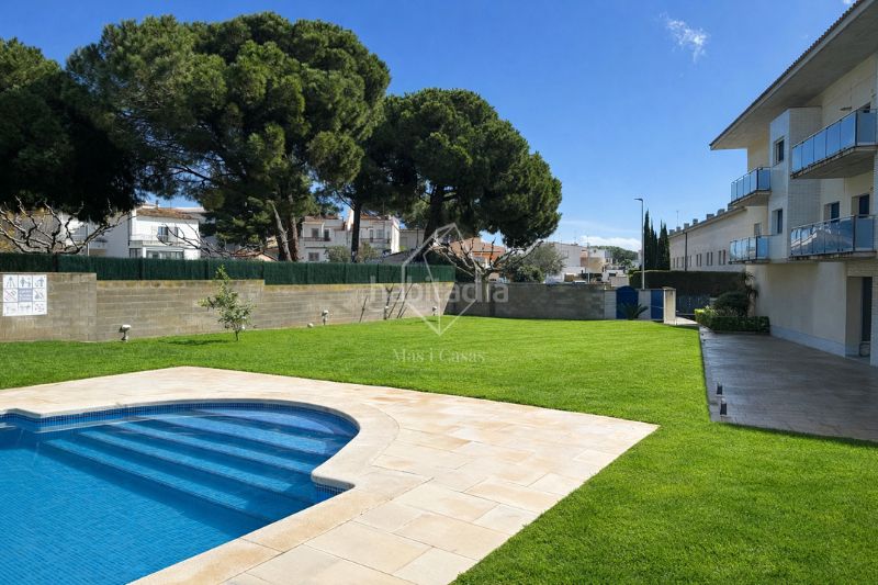 Foto dc7a06b5-86e2-44fb-8ca3-86bf207d9028. Dúplex en exclusiva en Eixample Residencial Escala (L´)