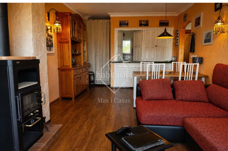 Foto 3a9fbc51-fdf4-449d-802f-f529824ff81b. Pis a carrer balsa 5 a Empúries Escala (L´)