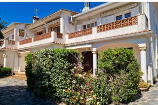 Appartement  Carrer balsa 5. En exclusiva - empúries