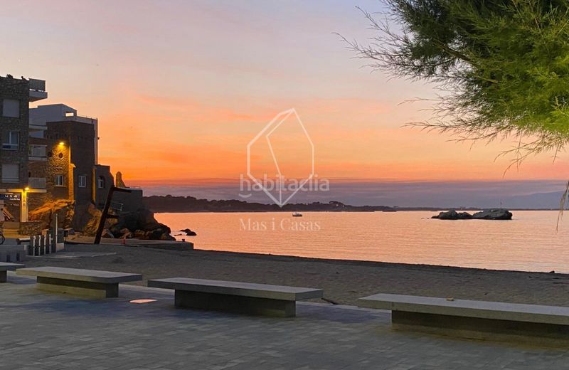 Foto 4cefd54e-6308-4ee2-b794-4f4ed380168e. Maison dans carrer del port 41 dans Nucli Antic Escala (L´)