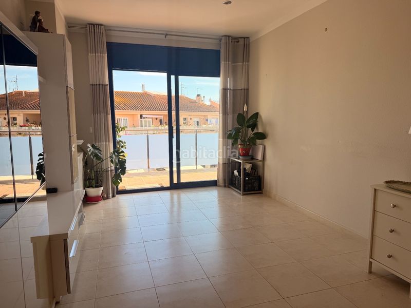 Foto 5657bbbf-1972-460d-a8ba-687d4b0ce6eb. Dúplex a carrer ponent 63 a Eixample Residencial Escala (L´)