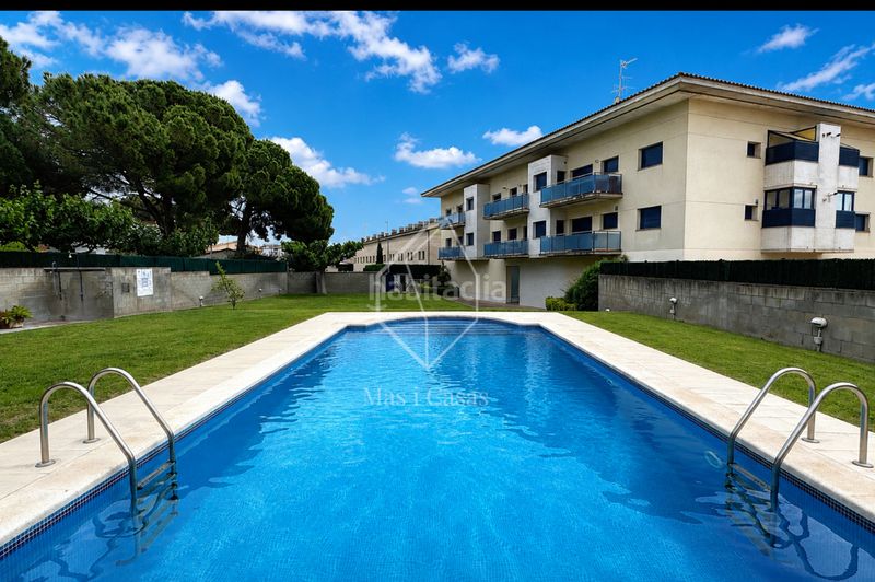 Foto 6b398079-44bc-41ef-9668-b9677533a548. Dúplex a carrer ponent 63 a Eixample Residencial Escala (L´)